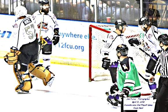 041015_2nd playoffJIM_0051