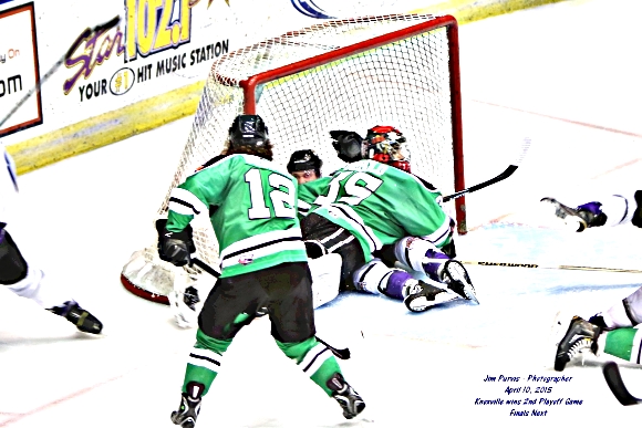 041015_2nd playoffJIM_0072