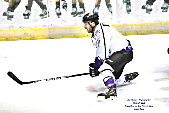 041015_2nd playoffJIM_0105