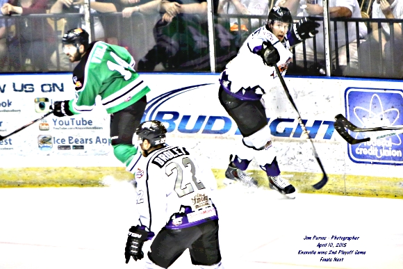 041015_2nd playoffJIM_0114
