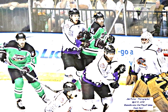 041015_2nd playoffJIM_0117