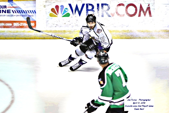 041015_2nd playoffJIM_0120