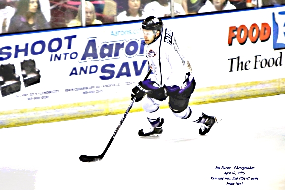 041015_2nd playoffJIM_0135