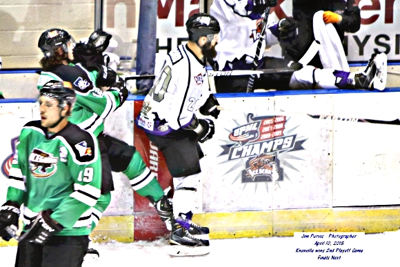 041015_2nd playoffJIM_0150