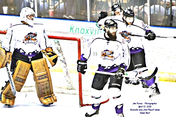 041015_2nd playoffJIM_0160