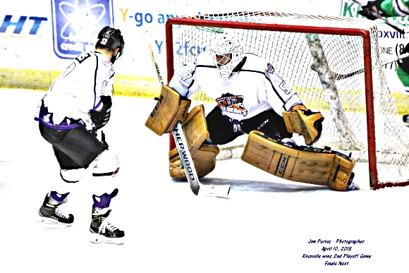 041015_2nd playoffJIM_0173