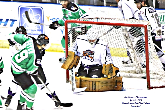 041015_2nd playoffJIM_0174