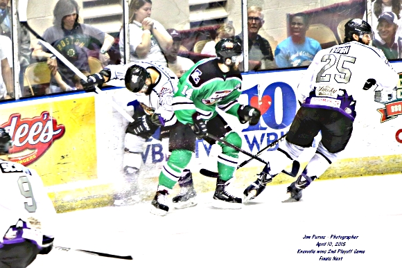 041015_2nd playoffJIM_0183