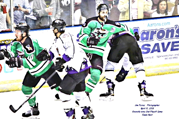 041015_2nd playoffJIM_0224