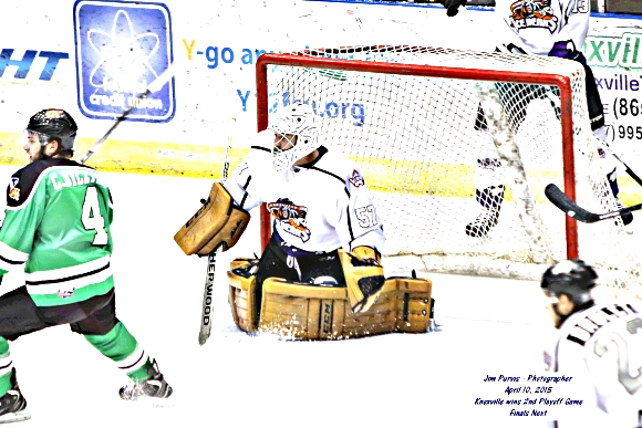 041015_2nd playoffJIM_0230