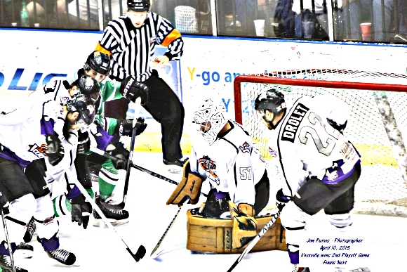 041015_2nd playoffJIM_0233