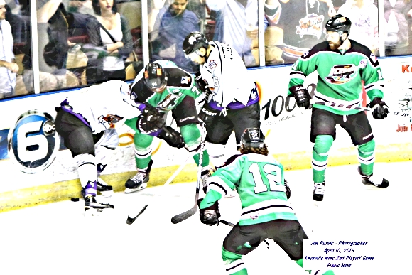 041015_2nd playoffJIM_0256