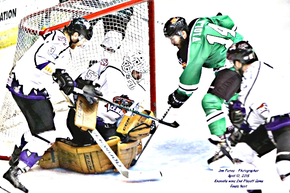 041015_2nd playoffJIM_0279