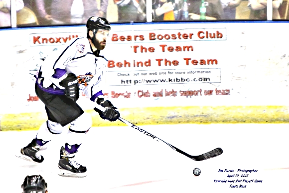 041015_2nd playoffJIM_0298
