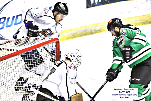 041015_2nd playoffJIM_0331