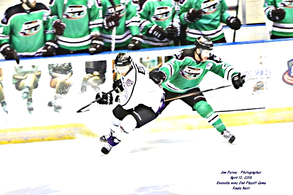 041015_2nd playoffJIM_0336