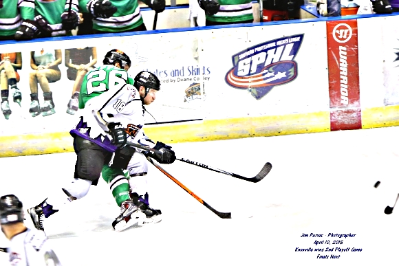 041015_2nd playoffJIM_0339