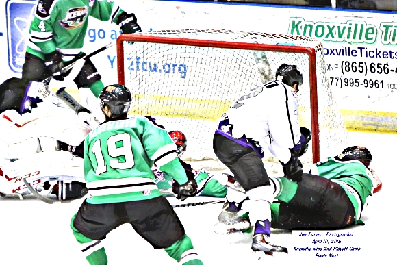 041015_2nd playoffJIM_0364