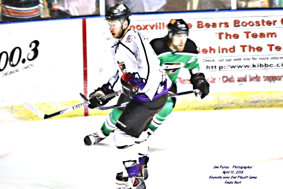 041015_2nd playoffJIM_0382