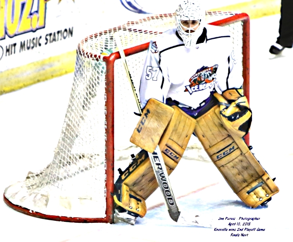 041015_2nd playoffJIM_0428