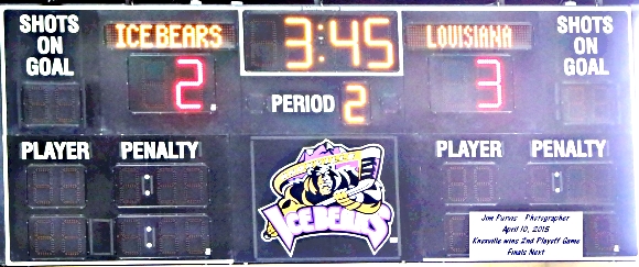 041015_2nd playoffJIM_0488