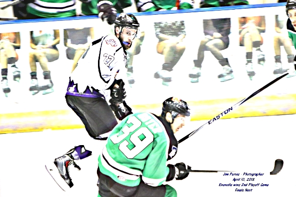 041015_2nd playoffJIM_0493