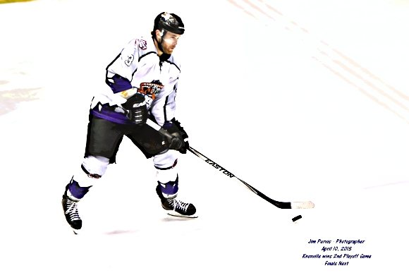 041015_2nd playoffJIM_0525