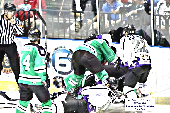 041015_2nd playoffJIM_0532