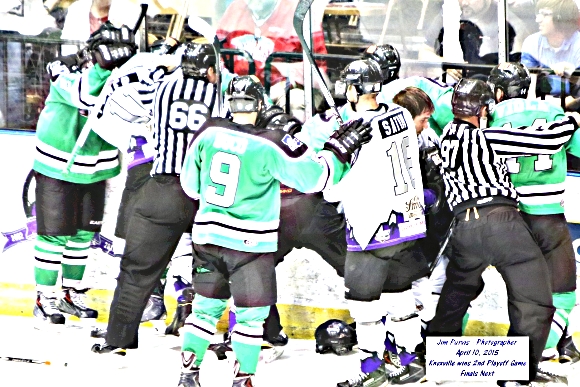 041015_2nd playoffJIM_0535