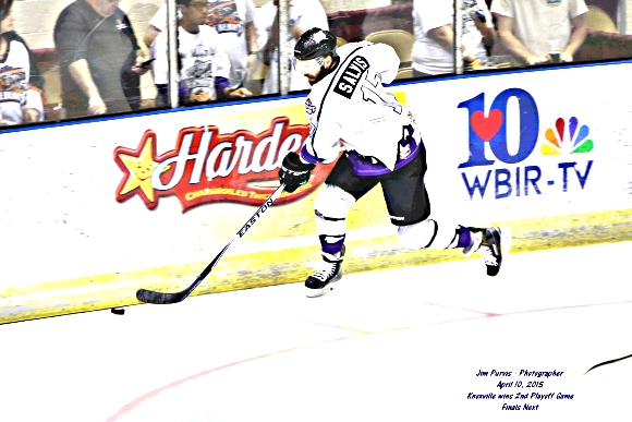 041015_2nd playoffJIM_0566