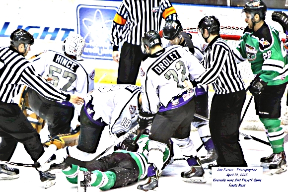 041015_2nd playoffJIM_0580