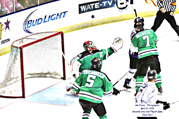 041015_2nd playoffJIM_0610