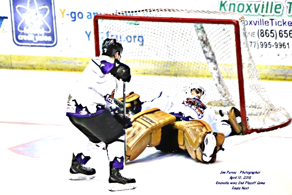 041015_2nd playoffJIM_0615