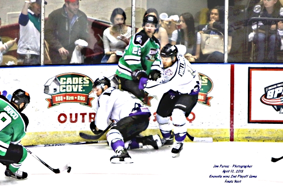 041015_2nd playoffJIM_0642