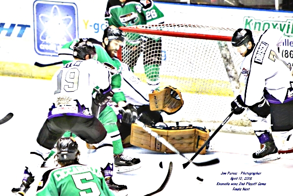 041015_2nd playoffJIM_0649