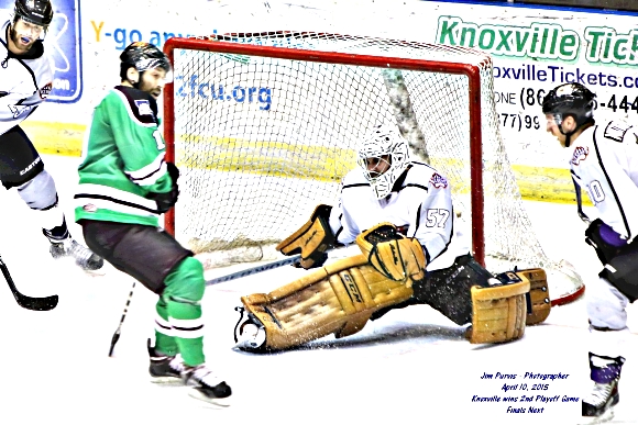 041015_2nd playoffJIM_0661