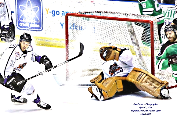 041015_2nd playoffJIM_0663