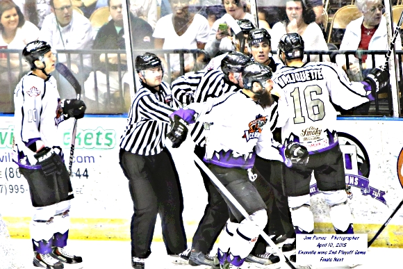 041015_2nd playoffJIM_0699