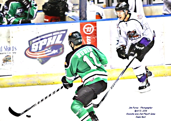 041015_2nd playoffJIM_0713