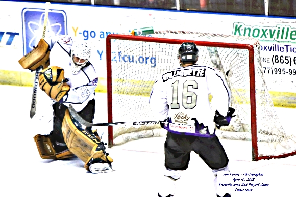 041015_2nd playoffJIM_0719