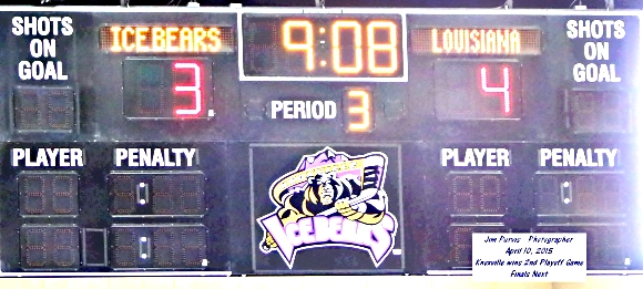041015_2nd playoffJIM_0723