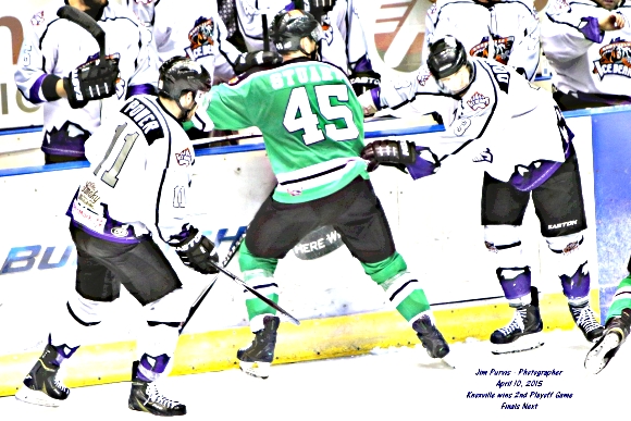 041015_2nd playoffJIM_0743