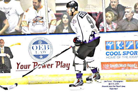 041015_2nd playoffJIM_0781