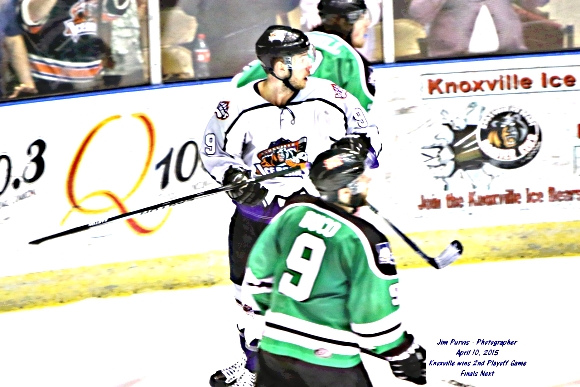 041015_2nd playoffJIM_0785