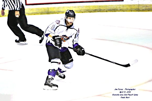 041015_2nd playoffJIM_0803