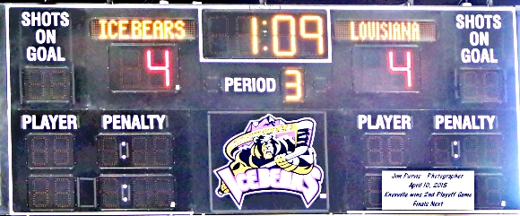 041015_2nd playoffJIM_0816