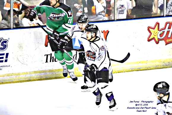 041015_2nd playoffJIM_0857
