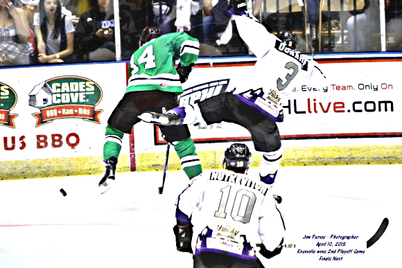 041015_2nd playoffJIM_0872