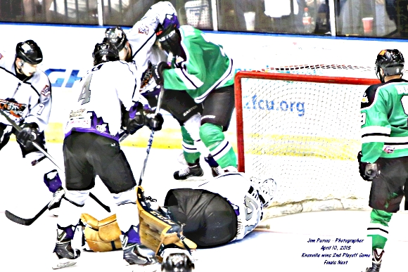 041015_2nd playoffJIM_0879