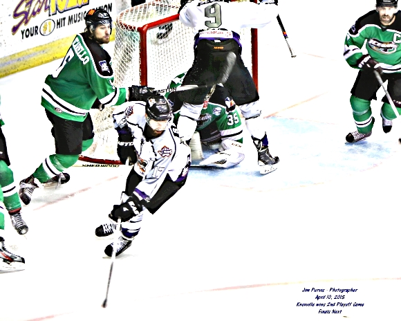 041015_2nd playoffJIM_0969